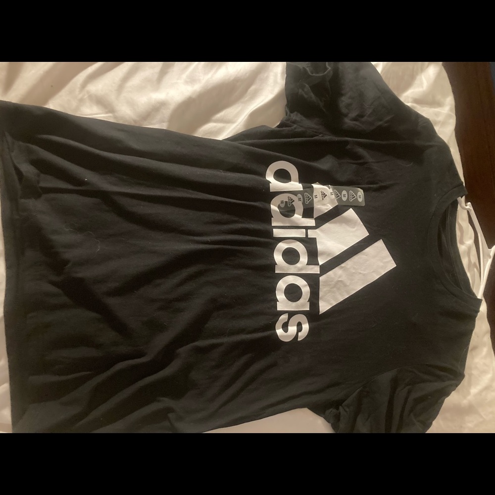 Adidas tee